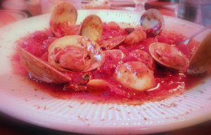 Seafood Fra Diavolo...Yesterday's Royal style. Not bad..as you can see, it was very RED saucy!